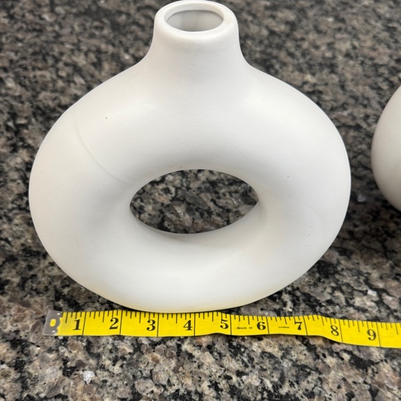 White Ceramic Ring Vases - Set of 3 - Picture 12 of 14